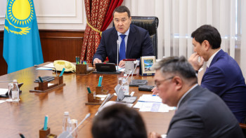 Фотография к новости: Үкіметте Машина жасау саласын дамыту жөніндегі кешенді жоспарды әзірлеу барысы қаралды