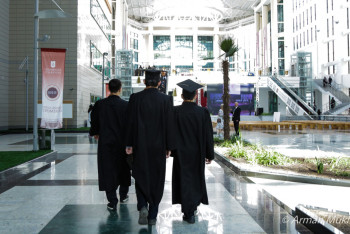 Фотография к новости: Биыл 25 студентке Президент стипендиясы беріледі