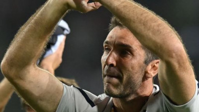 Әйгілі қақпашы Джанлиуджи Буффон мансабын аяқтайды