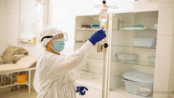 Фотография к новости: Шымкентте екі жасар бала сірке қышқылын ішіп қойды