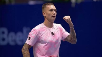 Фотография к новости: Денис Евсеев теннистен Президент кубогының чемпионы атанды