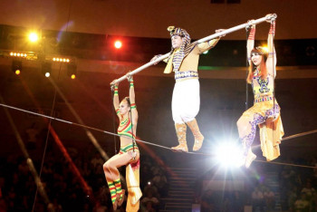 Фотография к новости: Алматыдағы цирк фестивалінде 15 елдің әртістері өнер көрсетті