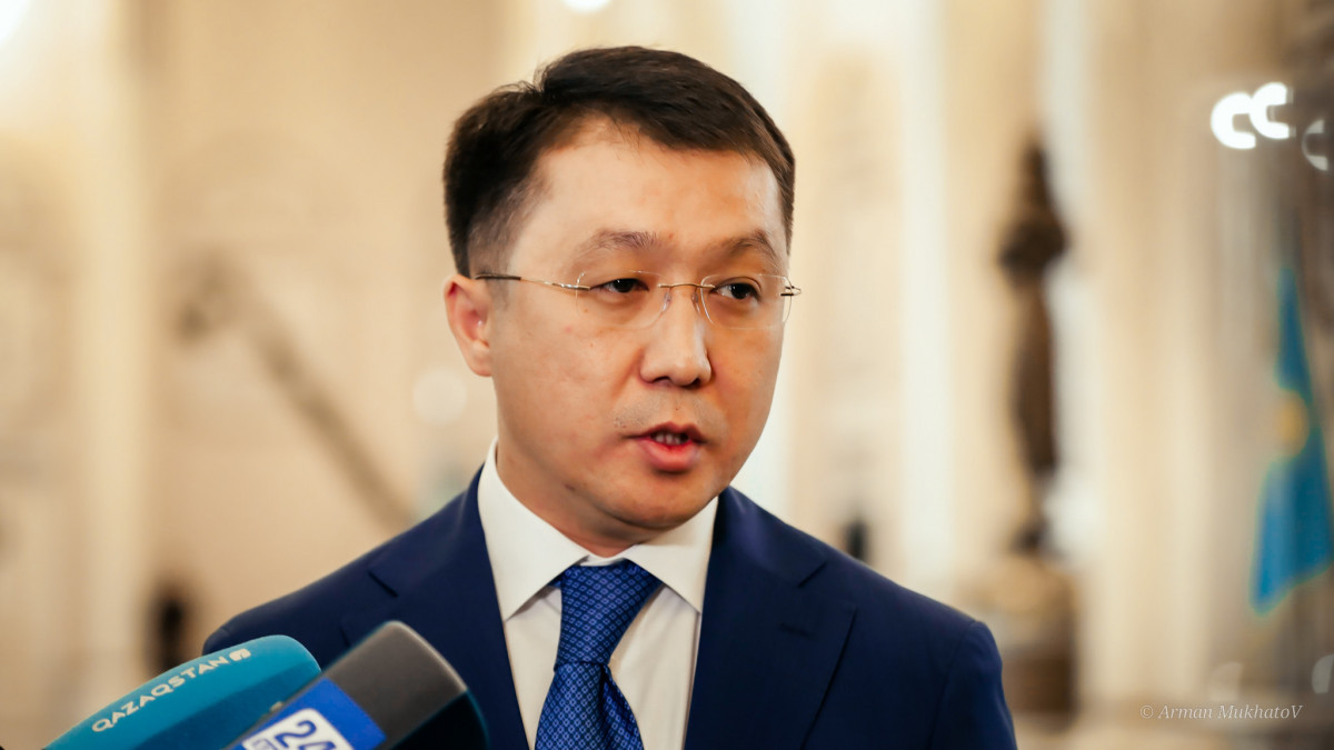  Арман Мухатов  