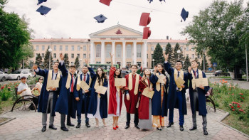 Фотография к новости: Абай облысының әкімдігі биылғы оқу жылына 200 грант бөлді