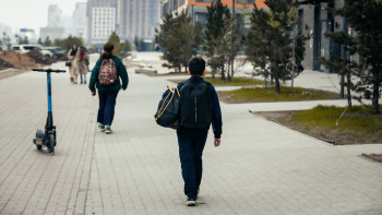 Фотография к новости: Оқу жылына дайындық үшін әр балаға 40 мың теңге беріледі