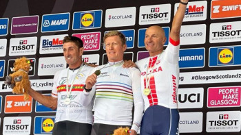 Фотография к новости: Александр Винокуров әлем чемпионатында алтын иеленді