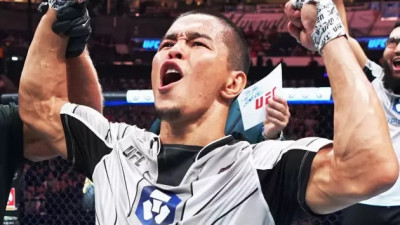 Асу Алмабаев UFC-дегі жеңісінен кейін қомақты сыйақы алды