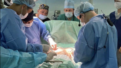 Ресейдің жетекші отохирургы ШҚО балаларына күрделі 12 операция жасады