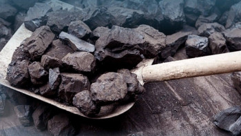 Фотография к новости: ИИДМ коммуналды-тұрмыстық көмірдің заңсыз экспортын шектейтін құжатты дайындап жатыр