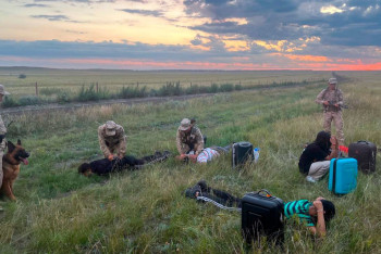 Фотография к новости: Жақсы өмірді аңсаған шетелдіктер шекара асып бара жатқан жерінен ұсталды