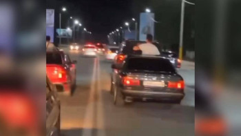 Фотография к новости: Жамбыл облысында тойдағы көлік кортежінің қатысушылары жауапқа тартылды