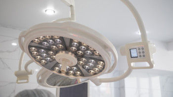 Фотография к новости: Пациентке алғаш рет өткізгішті анестезиямен операция жасалды