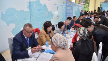 Фотография к новости: Абай облысына көшіп баратындарға 241 мың теңге беріледі