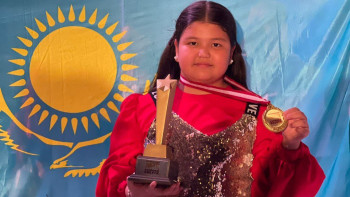 Фотография к новости: Медина Күзембаева Халықаралық ән байқауының жеңімпазы атанды