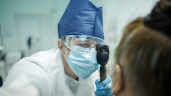 Фотография к новости: Дәрігер көздің шаршауын қалай басуға болатынын айтты