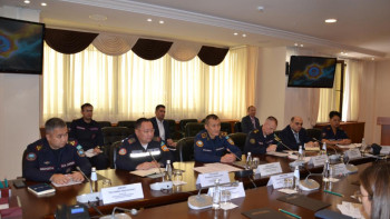 Фотография к новости: Сырым Шәріпханов Ұлттық еріктілер желісінің өкілдерімен кездесті