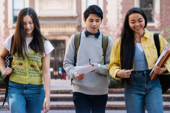 Фотография к новости: Қазақстанның жоғары оқу орындарында қанша шетелдік тегін оқиды