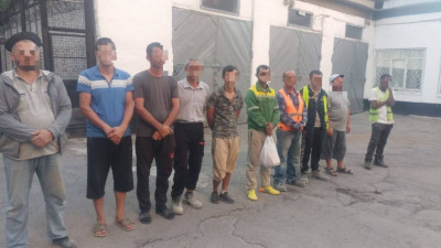 Алматыда 55 шетелдік азамат қабылдап-тарату орнына жеткізілді