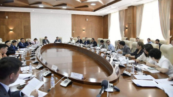 Фотография к новости: Балалар тақырыбы туралы жазғанда мұқият болғанымыз абзал - министр