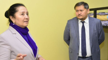 Фотография к новости: Саясат Нұрбек студенттерге арналған жатақханалардың дайындығын тексерді