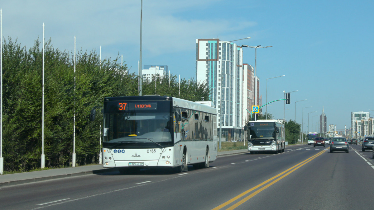 Астанада 15 автобустың бағдары өзгерді