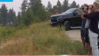 Фотография к новости: Канададағы орман өртіне байланысты мыңдаған адамға көшіріледі