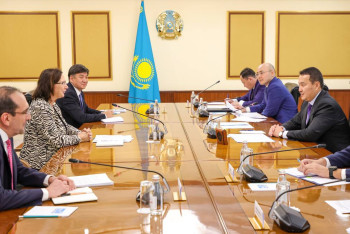 Фотография к новости: Смайылов Дүниежүзілік банктің Орталық Азия бойынша өңірлік директорымен кездесті