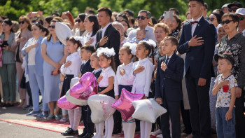 Фотография к новости: Тегін ыстық тамақ, стипендия, мектеп: Қазақстан жаңа оқу жылына дайын ба