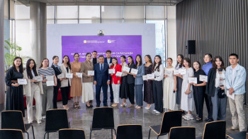 Фотография к новости: Министр: Жауапкершілікті сезіне білетін журналистер буынын қалыптасыру – негізгі міндетіміз