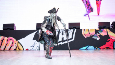 «Супермен», «Андерграунд» пен «Револьвер» фильмдерінің продюсері елордаға келеді