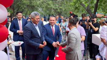 Фотография к новости: Семейде  тұрмыстық зорлық-зомбылық  құрбандарына арналған дағдарыс орталығы ашылды