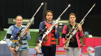 Фотография к новости: Зухра Ирназарова нысана көздеуден әлем чемпионы атанды