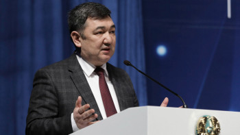 Фотография к новости: Дархан Қыдырәлі: Букмекерлік кеңсе жұмыстарын насихаттайтын жарнаманы мүмкіндігінше шектеу керек