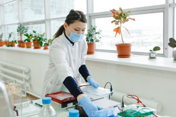 Фотография к новости: Биыл Шығыс Қазақстанда 3 мыңнан астам адамды кене шаққан