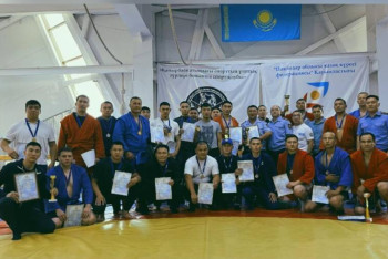 Фотография к новости: Павлодарлық полицейлер самбо күресінен бақ сынасты