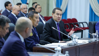 Фотография к новости: Смайылов полиция жұмысын цифрландыру барысымен танысты