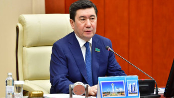 Фотография к новости: Ата заңымыз әділдік пен теңдіктің символына айналды – Қошанов