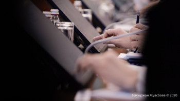 Фотография к новости: Депутаттар 9 заңды жұмысқа алды