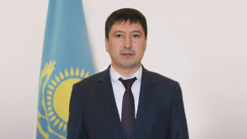 Фотография к новости: Әділет Тойбаев жаңа қызметке тағайындалды