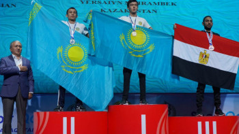 Фотография к новости: Қол күрестен әлем чемпионаты өз мәресіне жетті