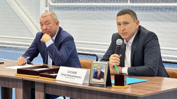 Фотография к новости: Балқаштағы наразылық. Әкім тұрғындармен кездесті