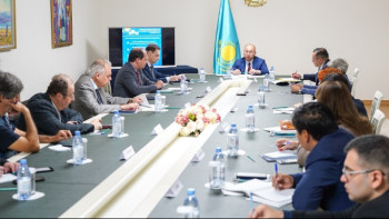 Фотография к новости: Ресейлік сарапшылар Жолдауды талқылады