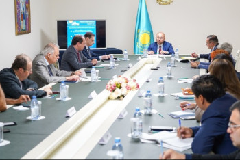 Фотография к новости: Ресейлік сарапшылар Жолдауды талқылады