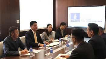 Фотография к новости: Қазақстан мен Моңғолия өнеркәсіп саласындағы ынтымақтастық мәселелерін талқылады