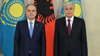 Фотография к новости: Байрам Бегай Тоқаевты Албанияға шақырды