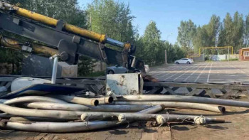 Фотография к новости: Алматыда 80 млн теңгенің жарық бағаналарын түн ішінде кесіп әкеткен