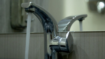 Фотография к новости: Алматының Әуезов ауданында бірнеше үй суық судан ажыратылады