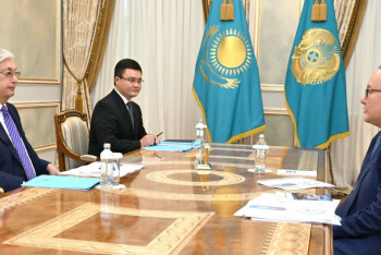 Фотография к новости: Тоқаев «Қазақтелекомға» байланыс пен интернет мәселесін шешуді тапсырды