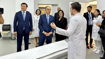 Фотография к новости: Байрам Бегай ПІБ Медициналық орталығы ауруханасының жұмысымен танысты