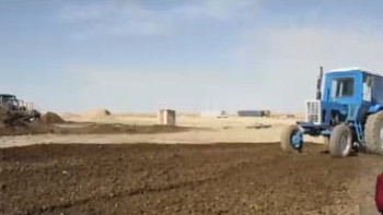 Фотография к новости: Маңғыстау облысында мұнай төгілген жерлер қайта өңделеді